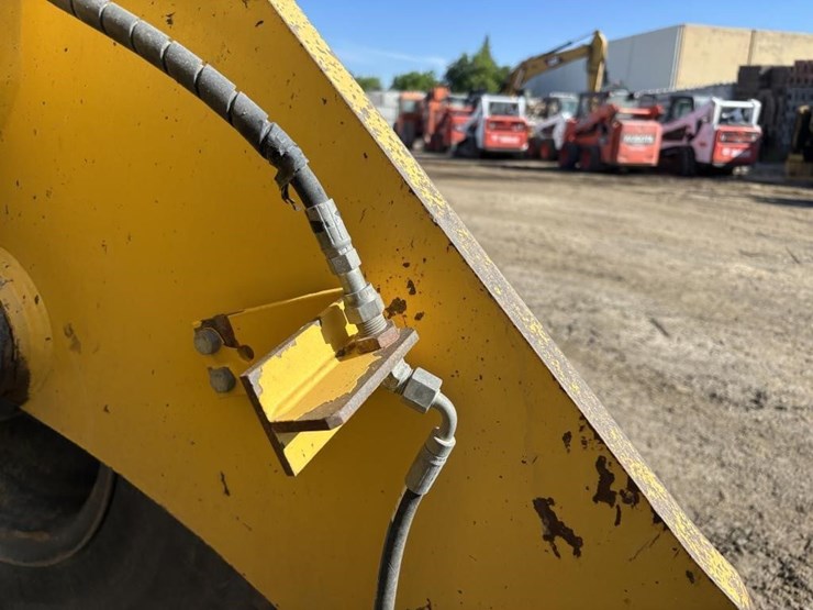 2018-komatsu-wa270-8-image-16