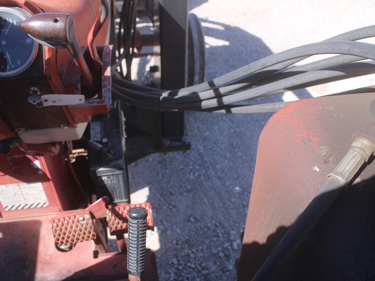 1966-international-706-image-42