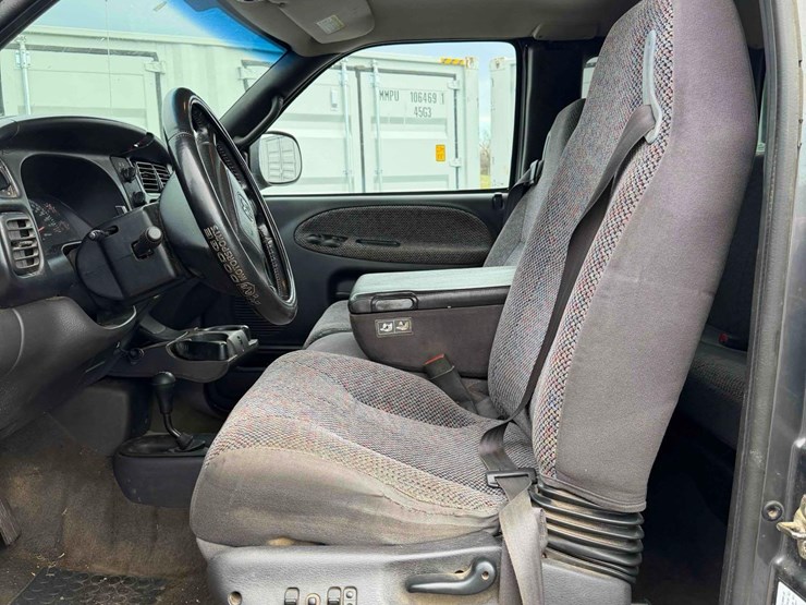 2002-dodge-ram-2500-image-15