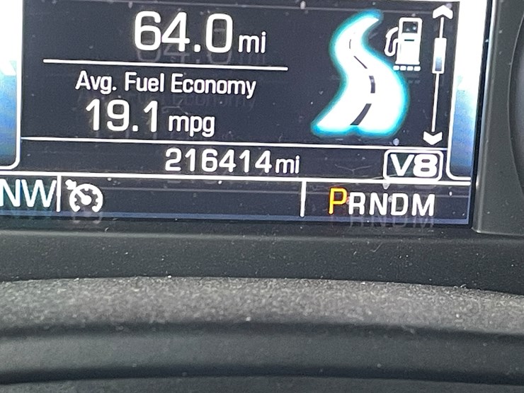 2015-chevrolet-suburban-image-100