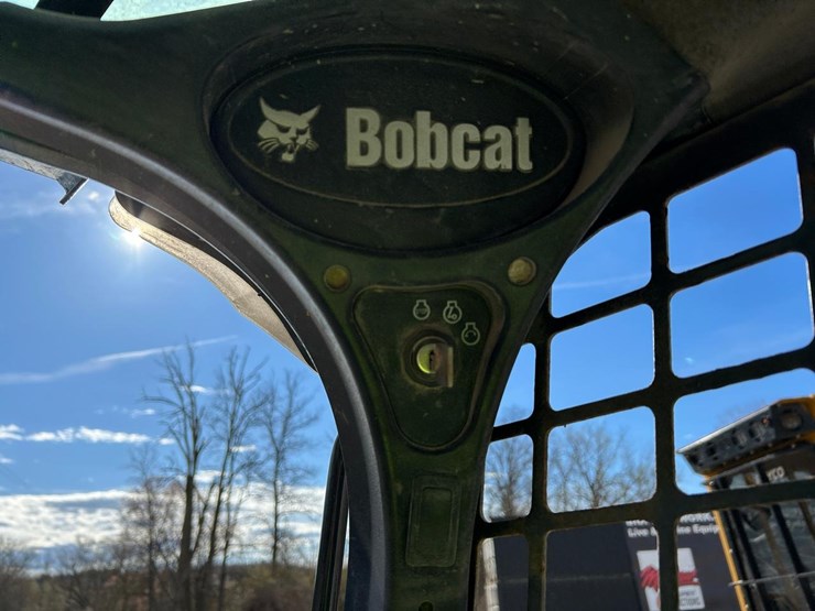 2019-bobcat-t595-image-23