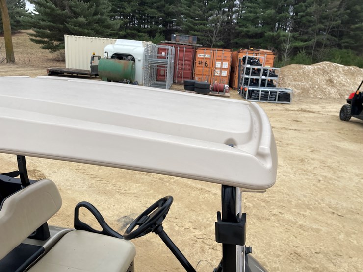 #605-•-ez-go-rxv-electric-golf-cart-image-32