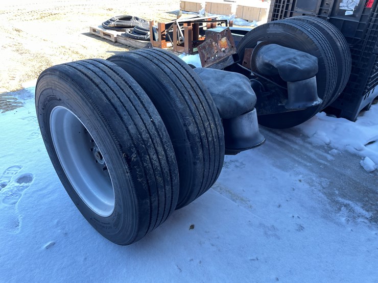 #3944-•-dual-wheel-tag-axle-image-5