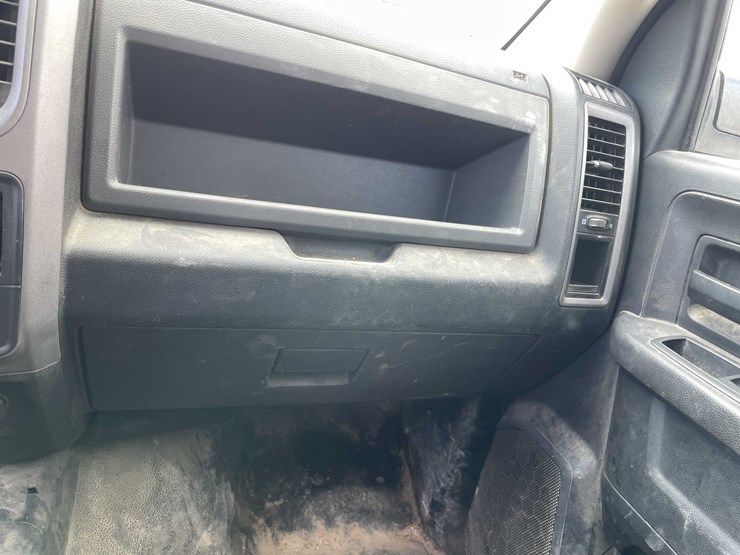 2016-dodge-2500-image-94