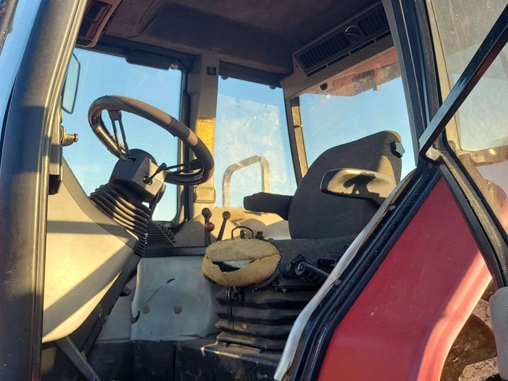 case-ih-5130-image-25
