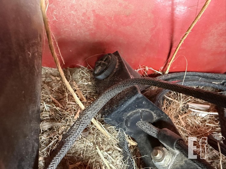 new-holland-664-image-22