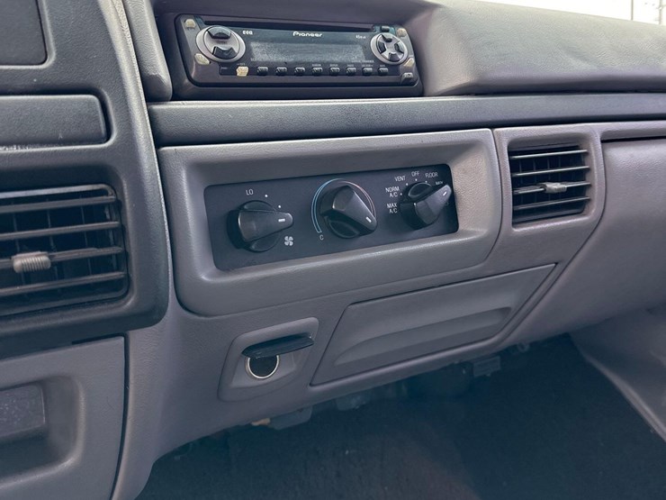 1997-ford-f350-image-22