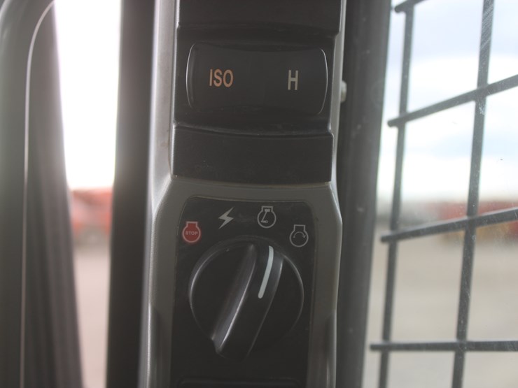 2022-case-sr210b-image-48