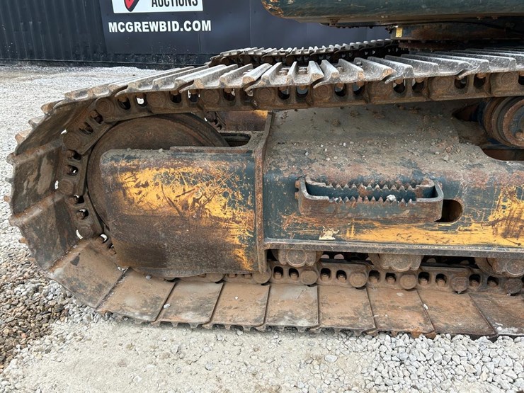 hyundai-hx145-lcr-image-17