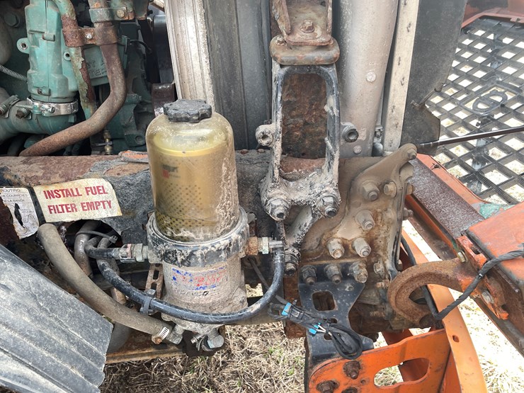 #121-•-2009-volvo-day-cab-semi-tractor-(has-wi-title)-image-67