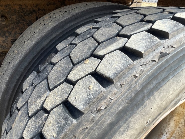 #401-•-1991-mac-rb688s-dump-truck-(has-mn-title)-image-135