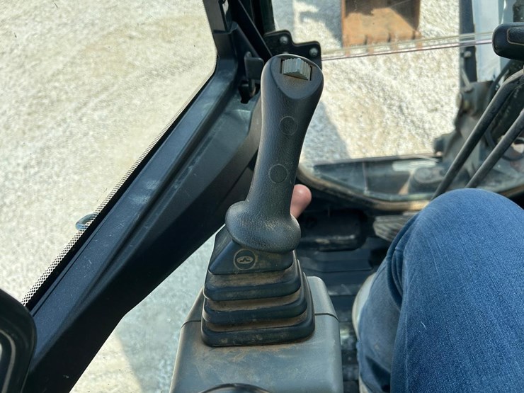 2021-bobcat-e35-image-25