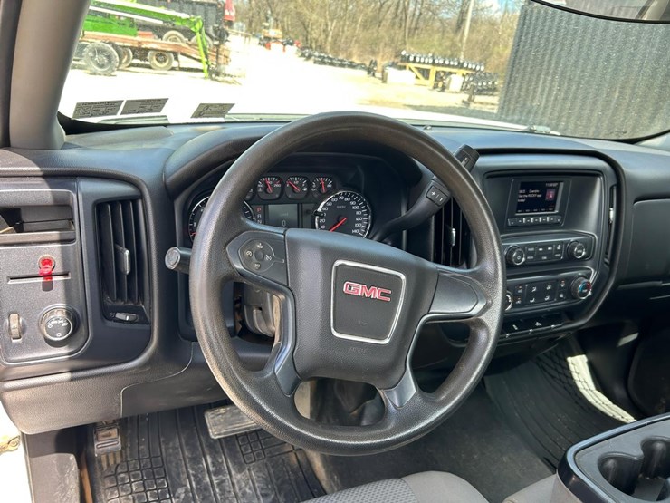 2017-gmc-sierra-1500-image-22