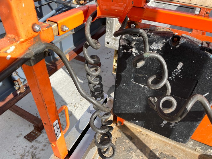 2014-jlg-2630es-image-34