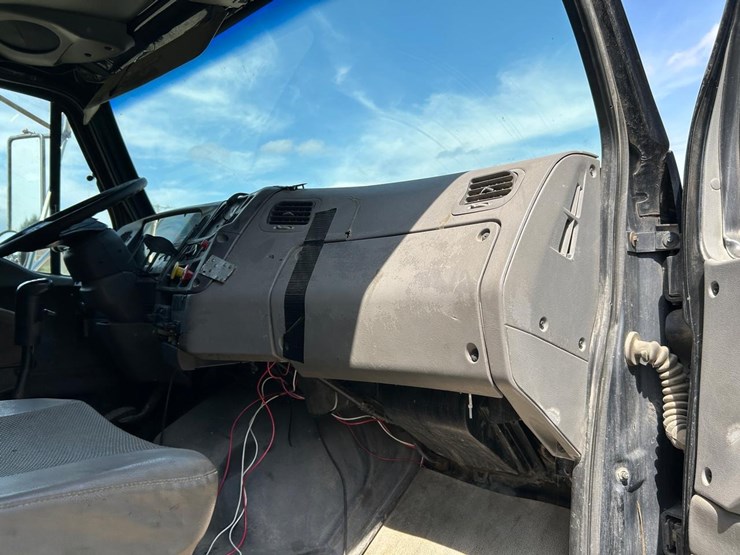 2000-sterling-l9500-image-16