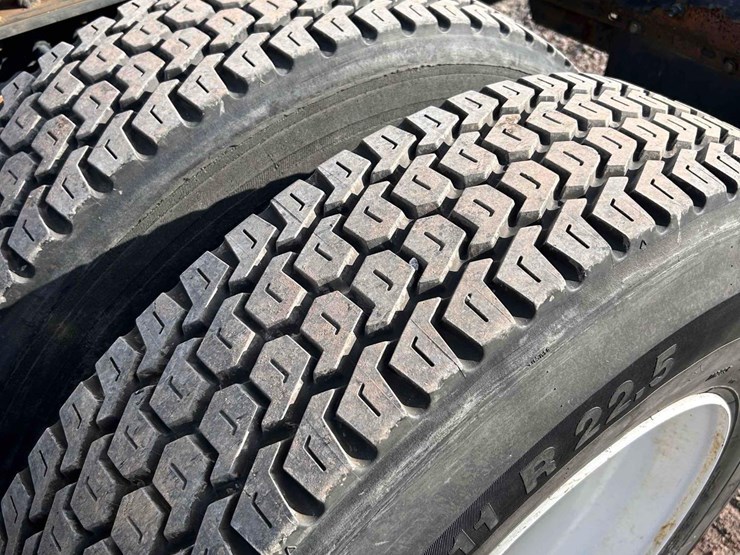 2020-freightliner-cascadia-single-axle-road-tractor-image-15