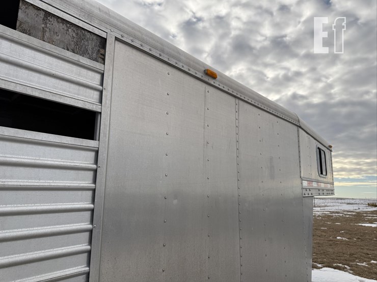 2001-featherlite-16-ft-image-21