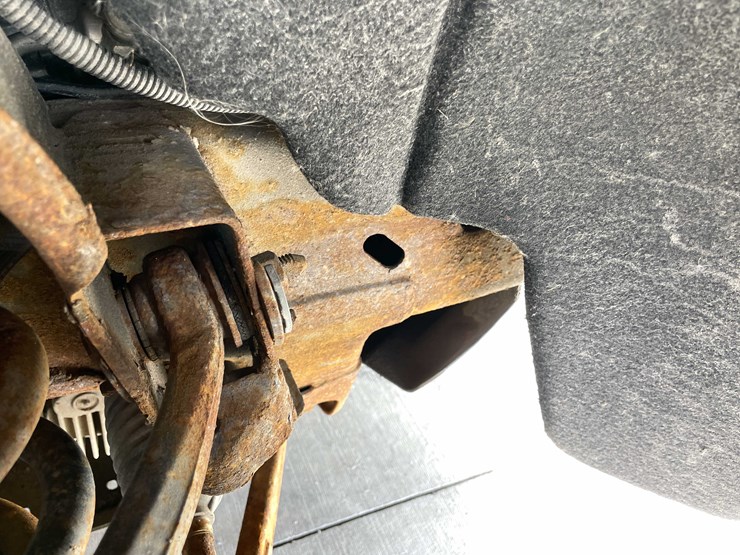 2014-chevrolet-1500-image-38