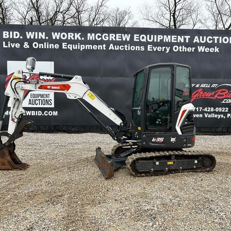 2026 BOBCAT E35