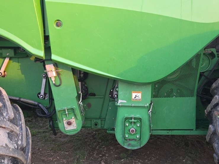 2013-john-deere-s680-image-16