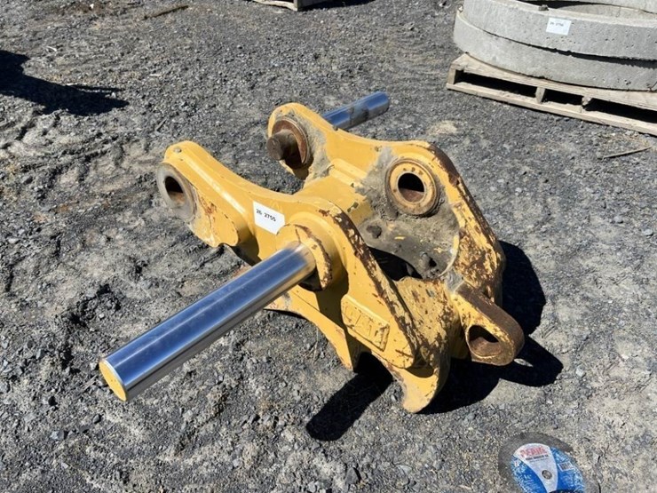 cat-quick-coupler-image-1