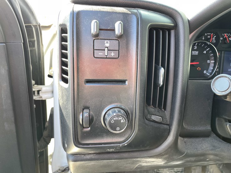 2015-chevrolet-1500-image-67