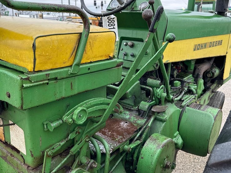 john-deere-730-image-10