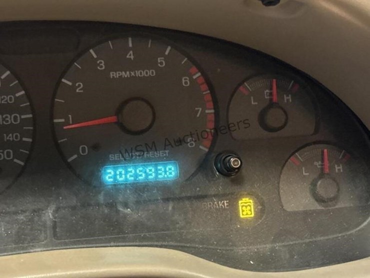 2000-ford-mustang-mach-e-image-19