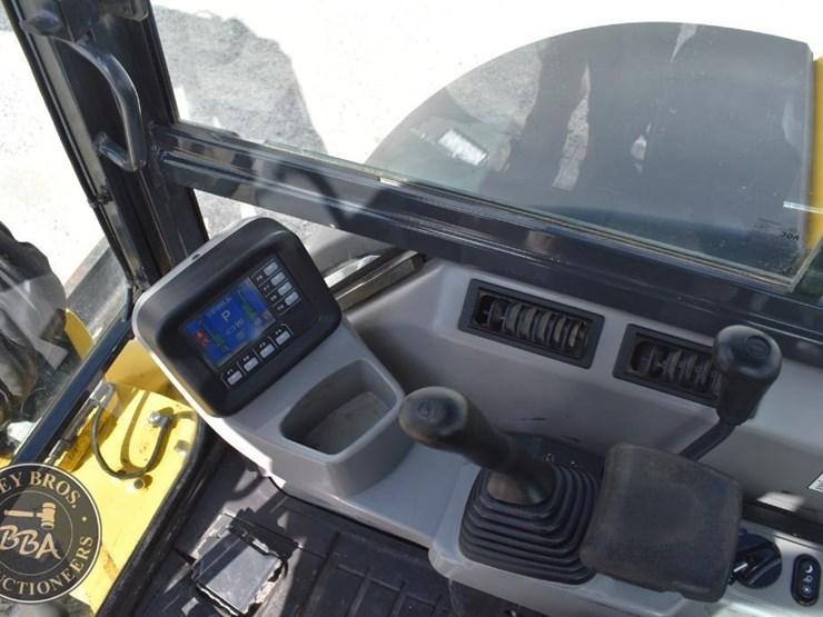 2023-komatsu-pc55mr-5-image-56