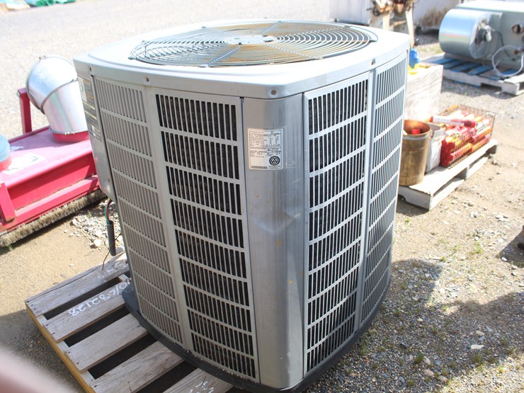 #8075-•-burkhardt-outside-ac-unit-image-3