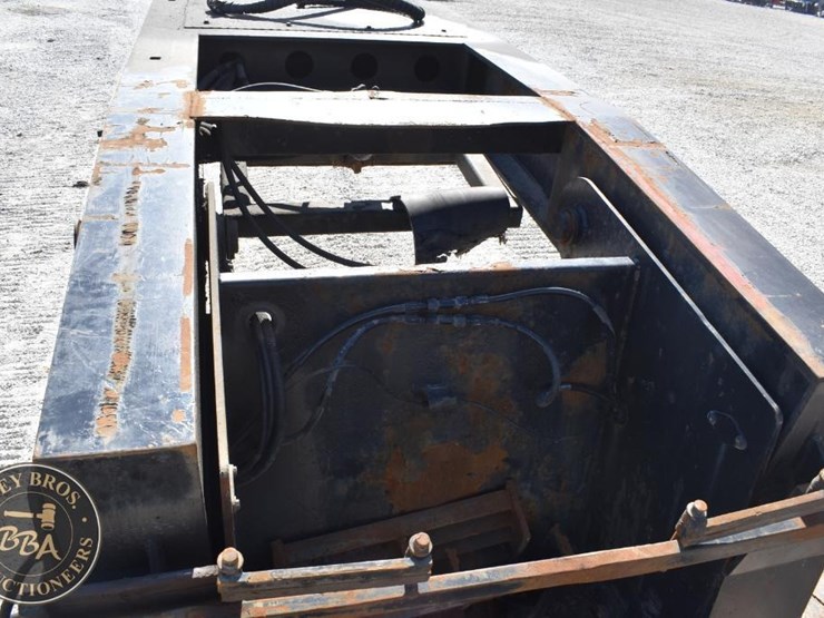 2014-muv-all-lowboy-image-16