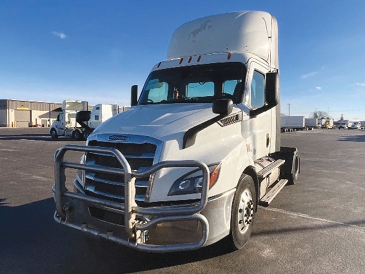 2019-freightliner-cascadia-116-image-1