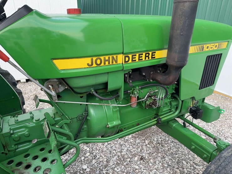 john-deere-1050-image-8