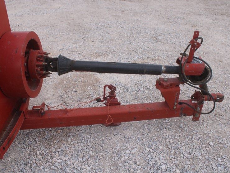 new-holland-580-image-24