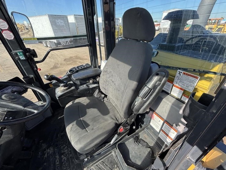 2018-komatsu-wa270-8-image-31