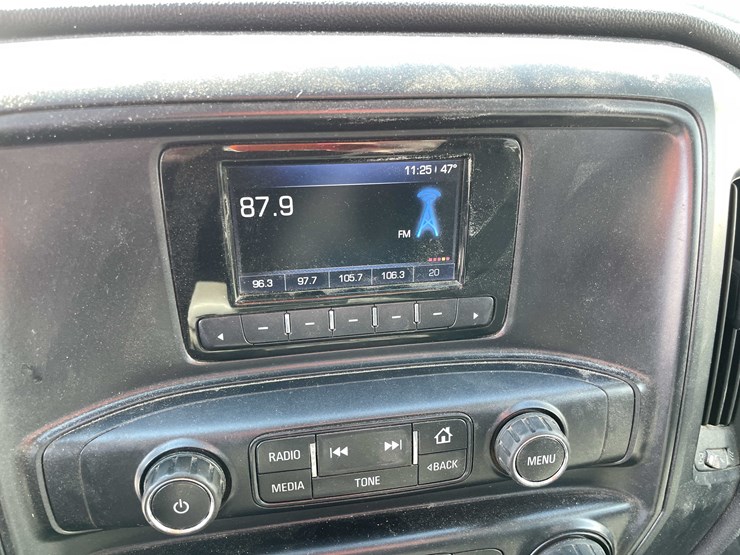 2015-chevrolet-1500-image-75