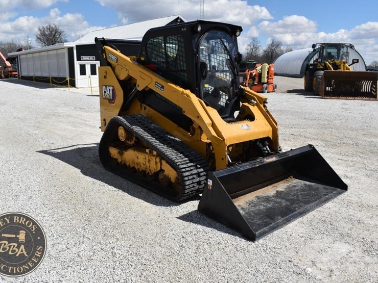 2024-caterpillar-289d3-image-15