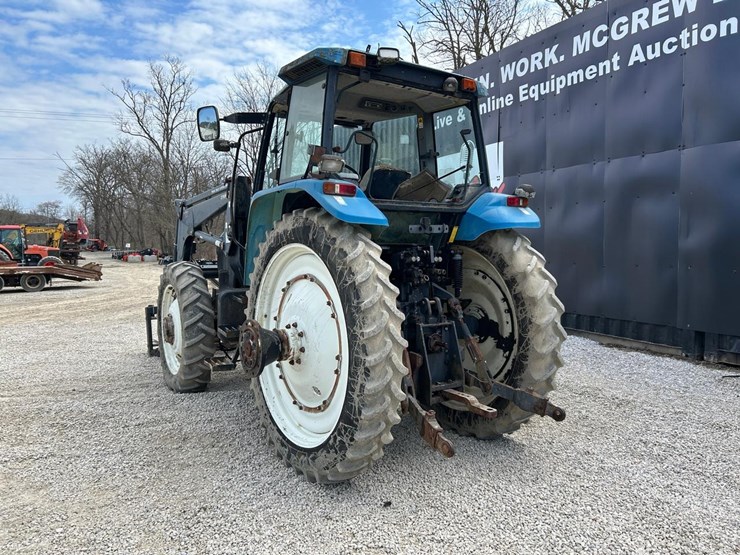 new-holland-tm135-image-2