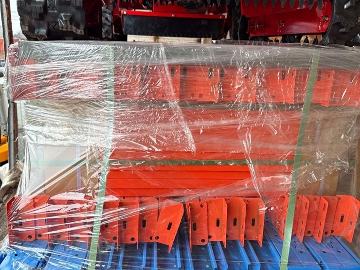 40-ft,-6-section,-heavy-duty-storage-shelves-image-6