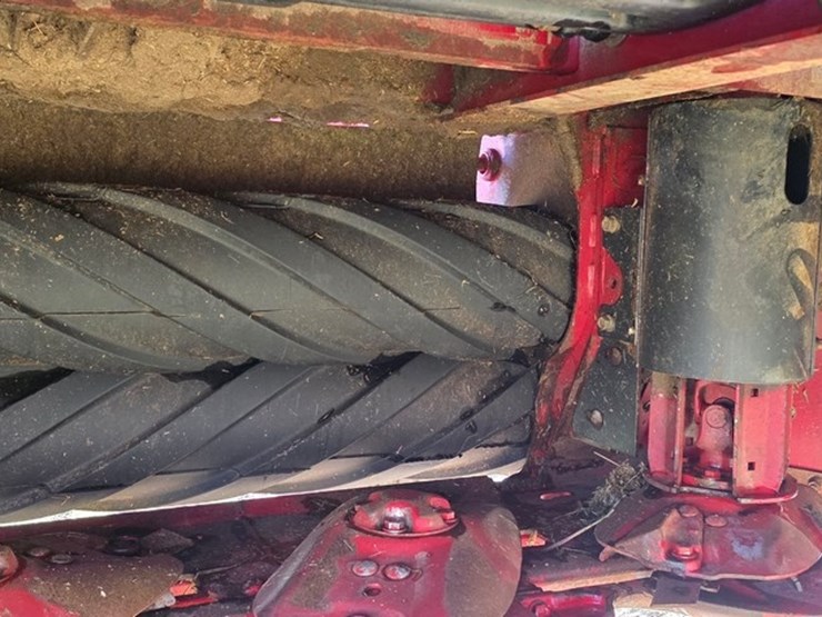 2023-case-ih-dc135-image-53