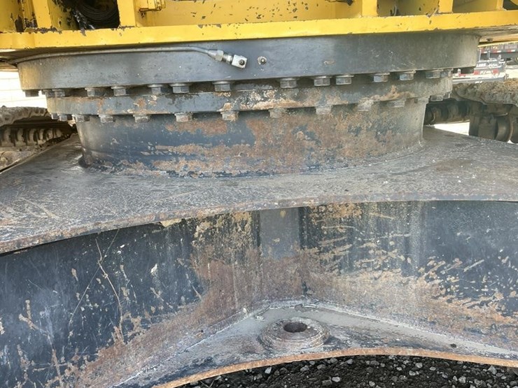 2018-komatsu-pc210-lc-11-image-40