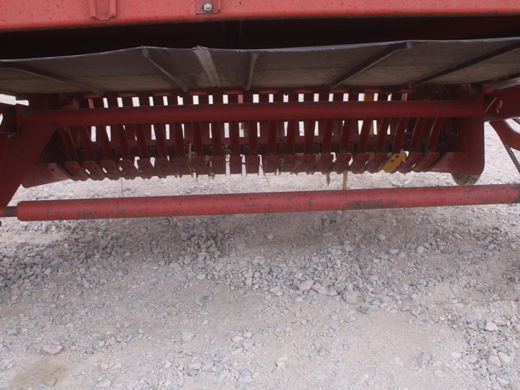 1991-new-holland-144-image-16