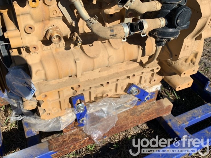 caterpillar-246d-image-17