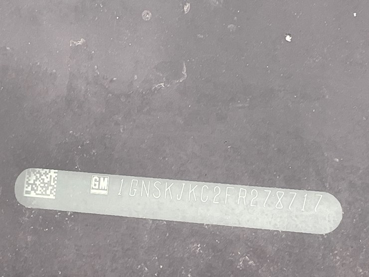 2015-chevrolet-suburban-image-98