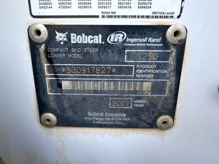 2007-bobcat-s250-image-11