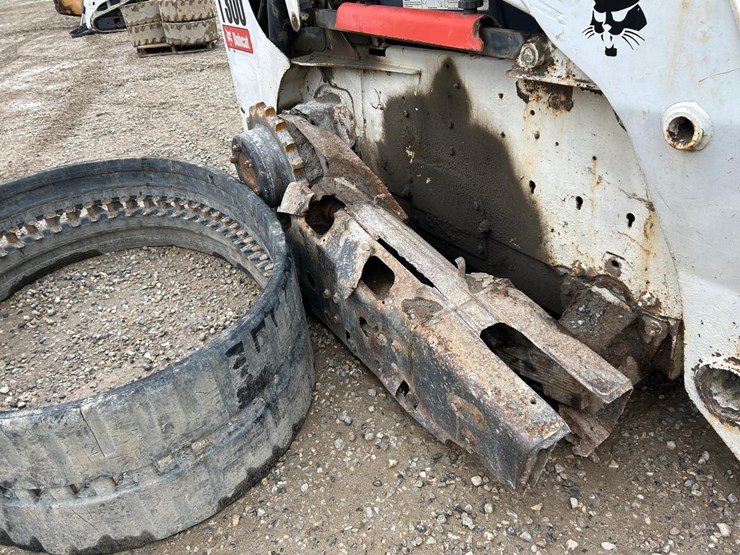 bobcat-t300-image-12