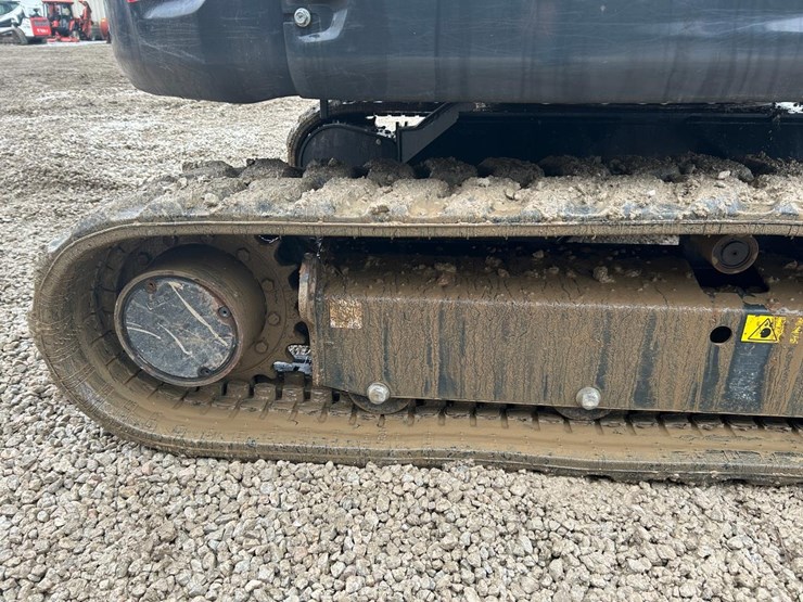 2022-bobcat-e42-image-13