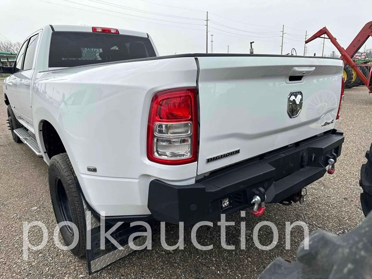 2022-dodge-3500-image-13