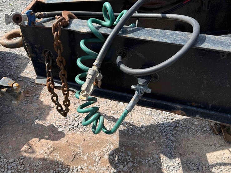 20-ton-tag-along-equipment-trailer-image-9