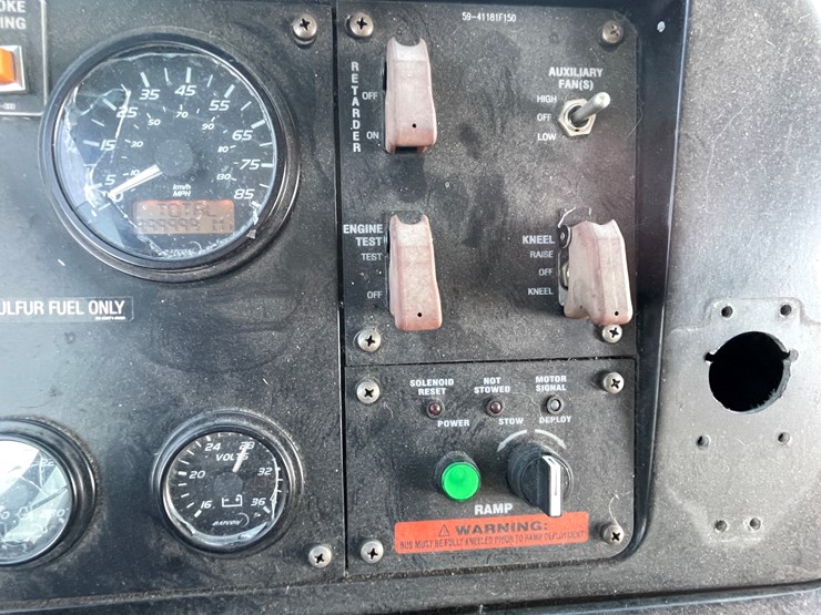 #166-•-2007-gillig-passenger-bus-(has-wi-title)-image-30